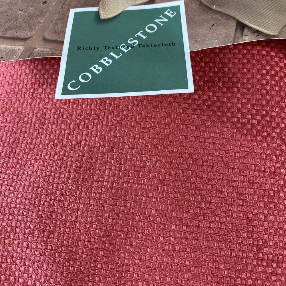 Cobblestone Tablecloth Textured Rust 70